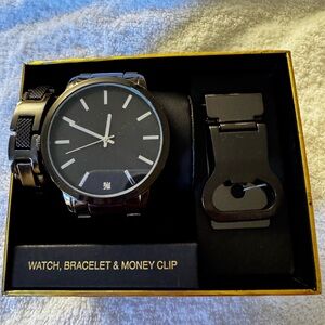 Never Worn Macy’s Folio brand Black Watch, Bracelet & Money Clip Set.